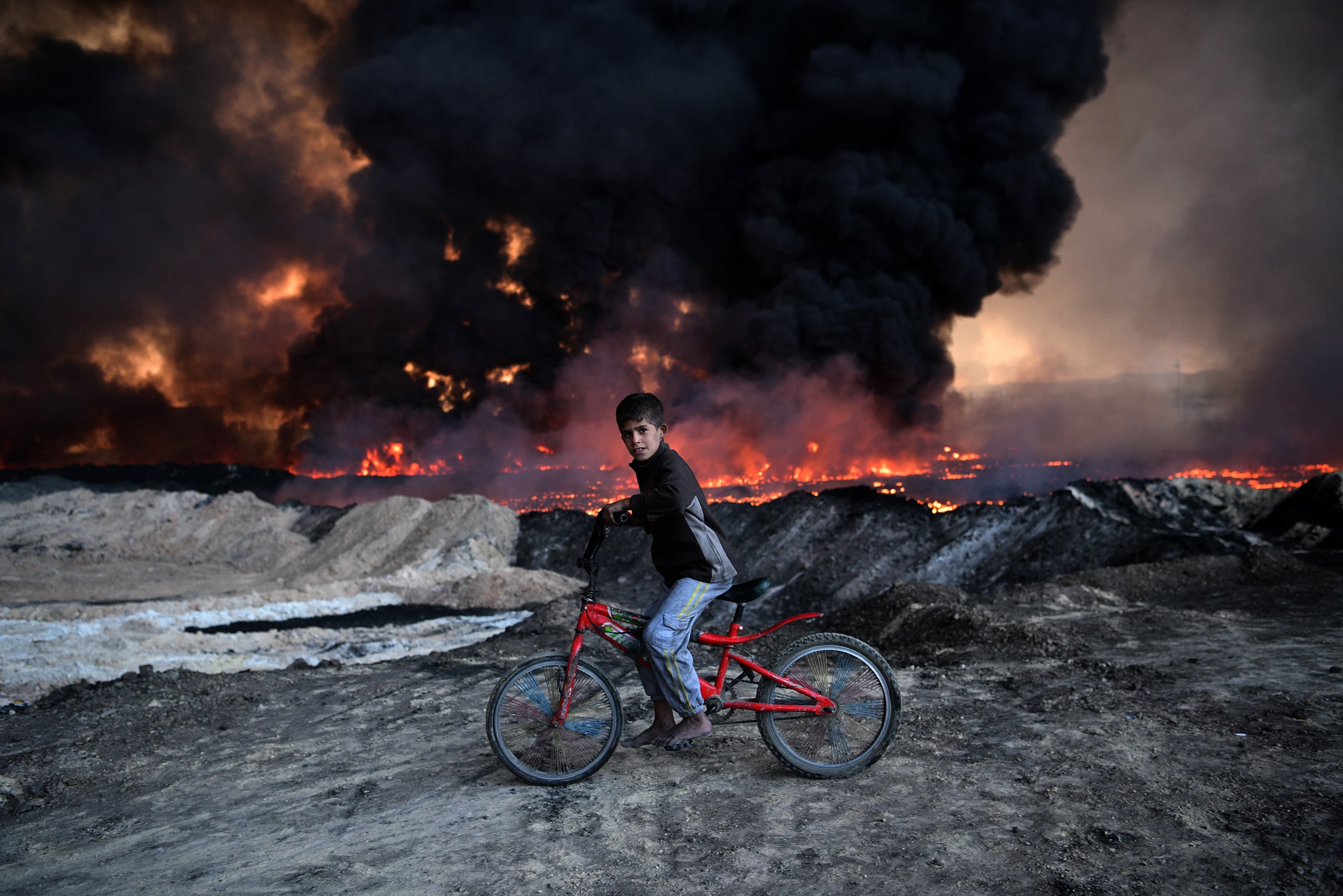 The Al-Mishraq sulfur plant fire in Iraq, source of a large sulfur dioxide plume in 2003